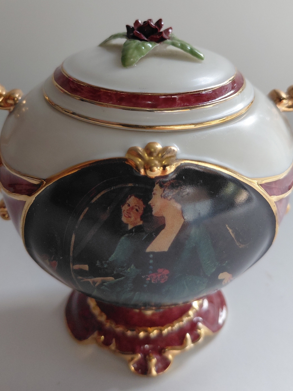 Porcelain Decorative Trinket Box with Burgundy and Gold Accents